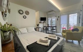 Αθηνα Home